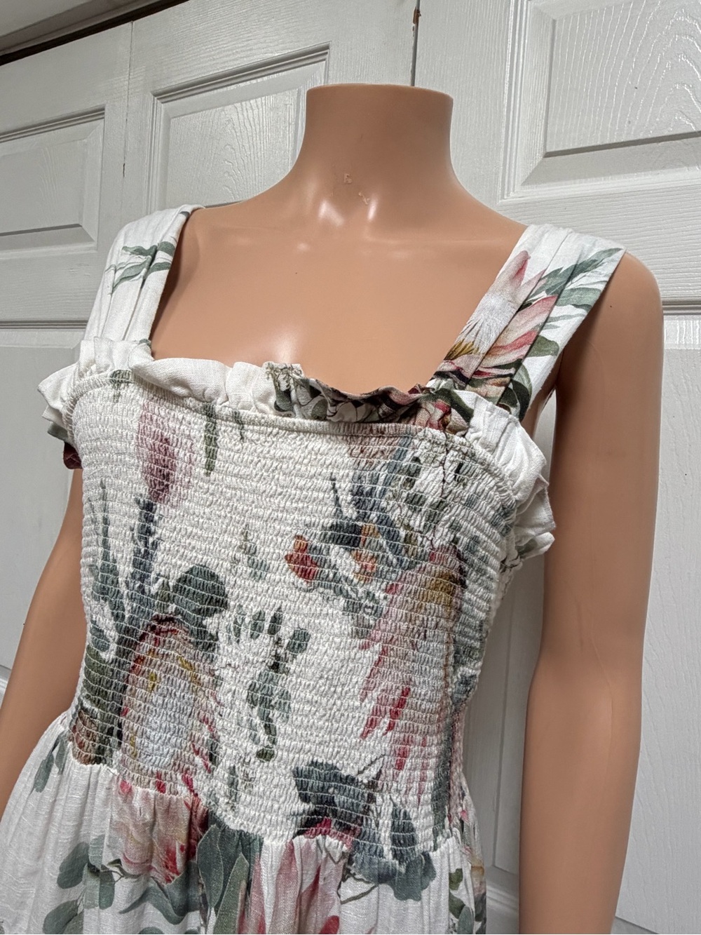Express Linen Bland Floral Smocked Tiered Maxi Dress Size L - Picture 6 of 15